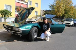 HEIKE ACKERMANN LIEBT OLDTIMER UND SPRICHT VON IHRER LEIDENSCHAFT IM INTERVIEW BEI AUSGANG PODCAST